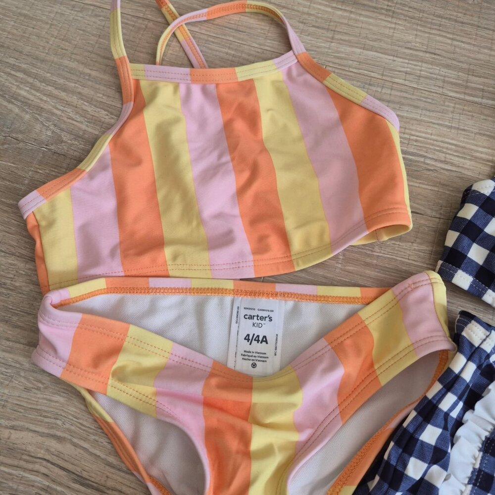 Bathing suits - Picture 2 of 4
